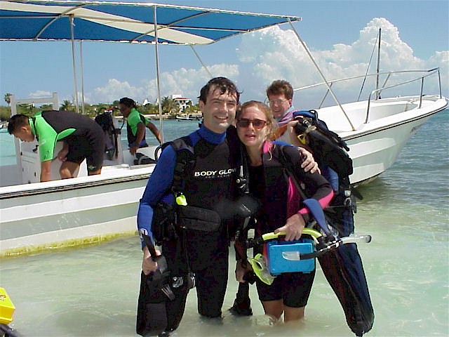 Divers Patty n Joe 1.jpg (96278 bytes)