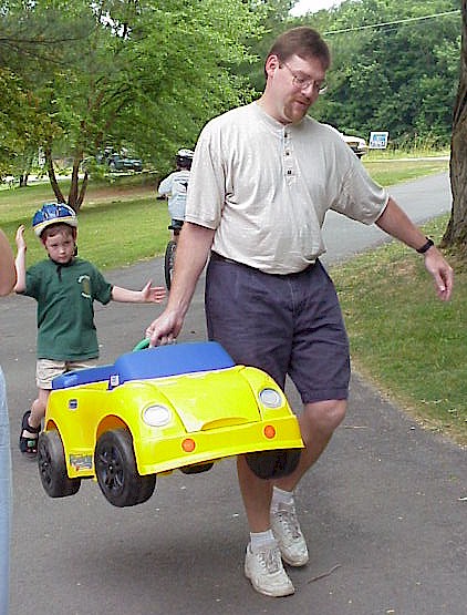 Uncle Rob gets Dana a vehicle.jpg (86627 bytes)